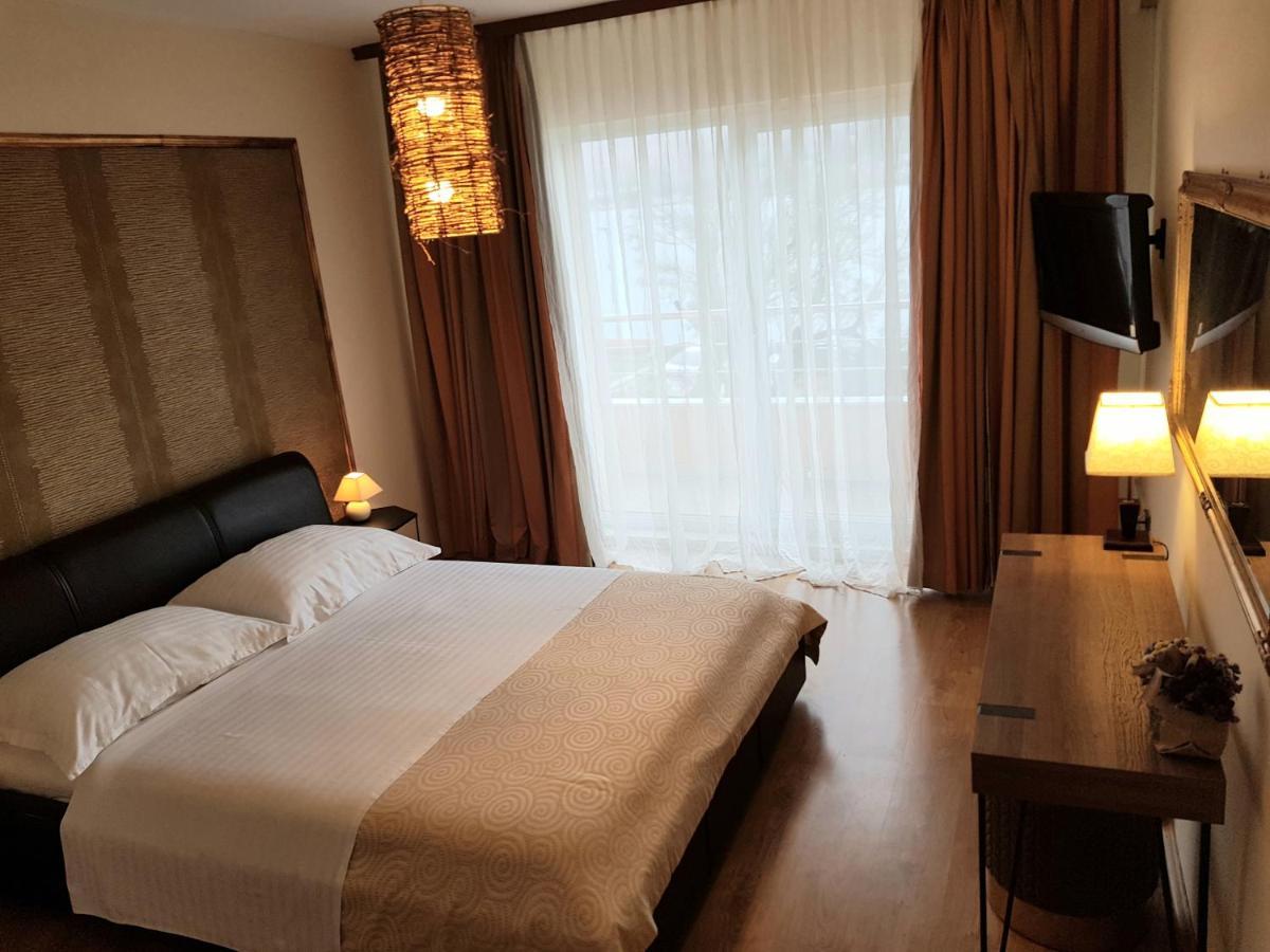 Boutique Villa Revelin Pag Town Buitenkant foto