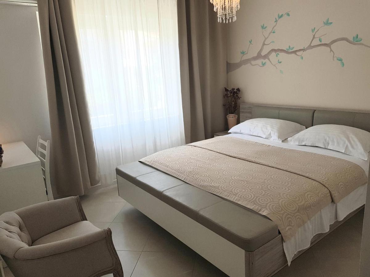 Boutique Villa Revelin Pag Town Buitenkant foto